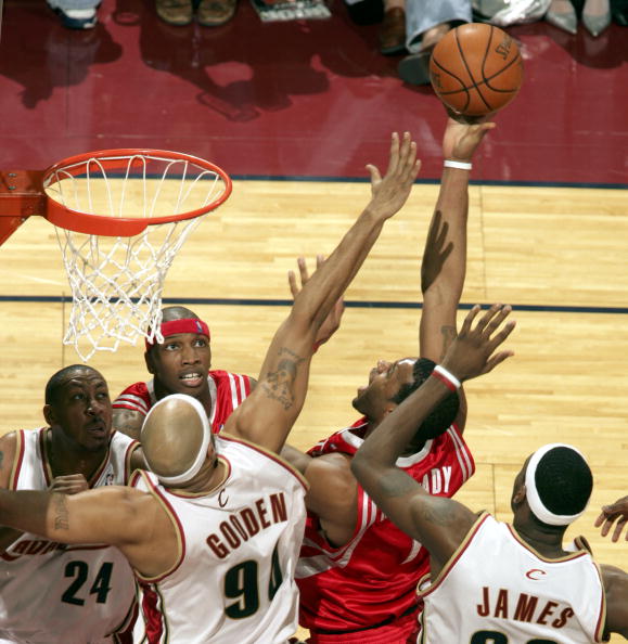 并通过网络 并通过网络