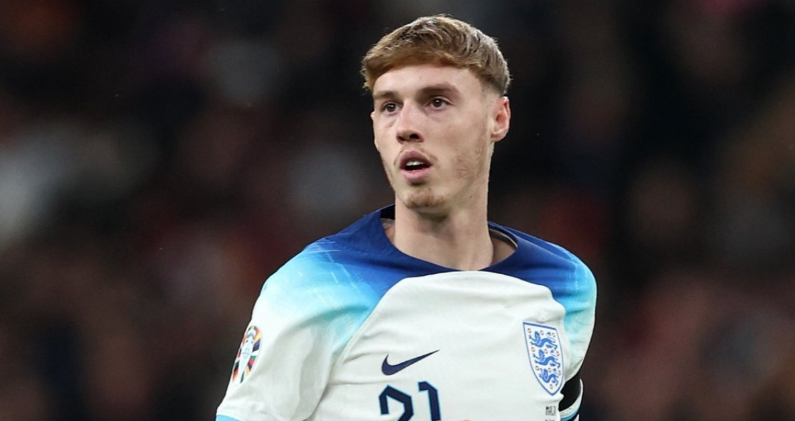 他对亚马尔 他对亚马尔